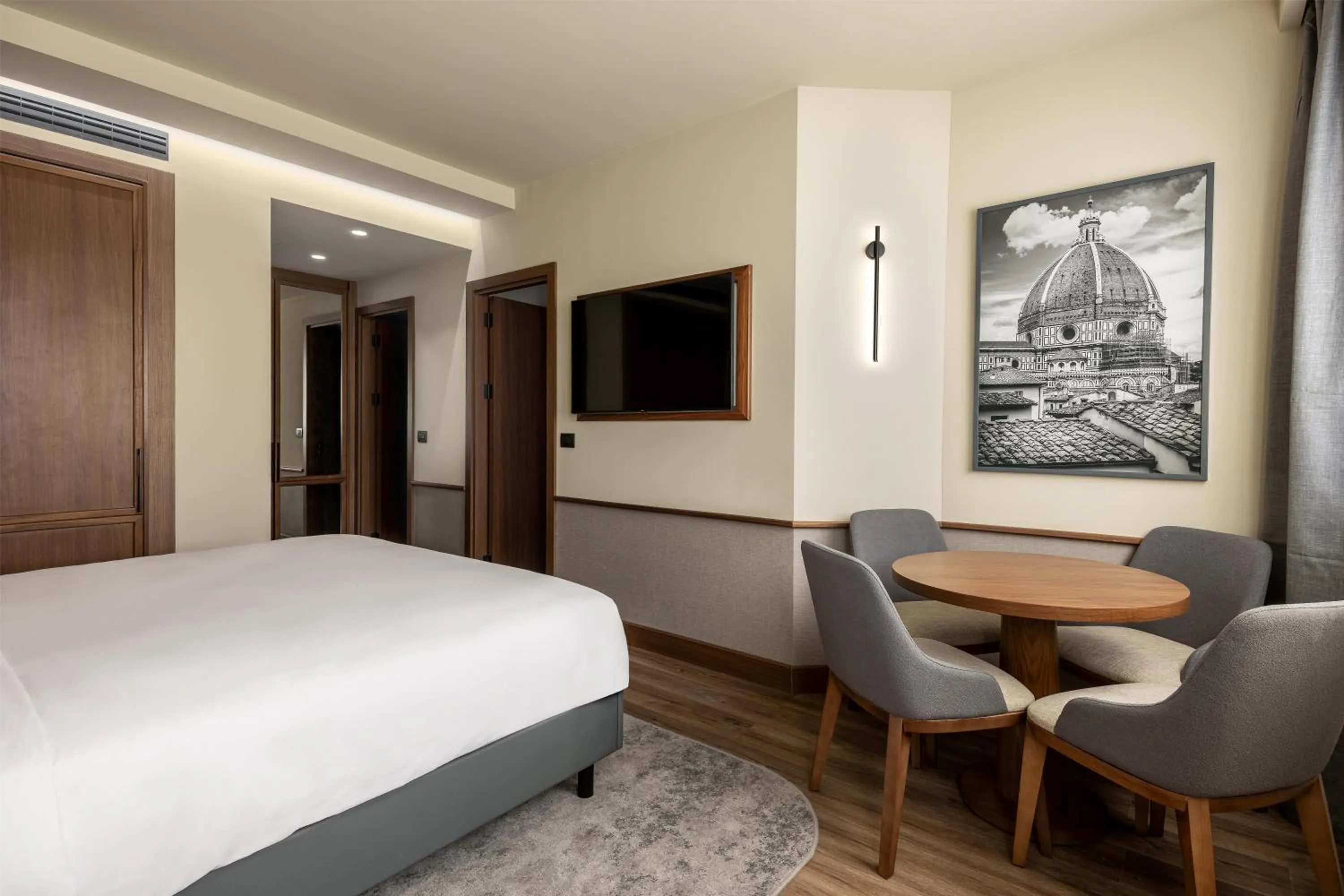 Bedroom, Bed in Radisson Blu Hotel, Florence