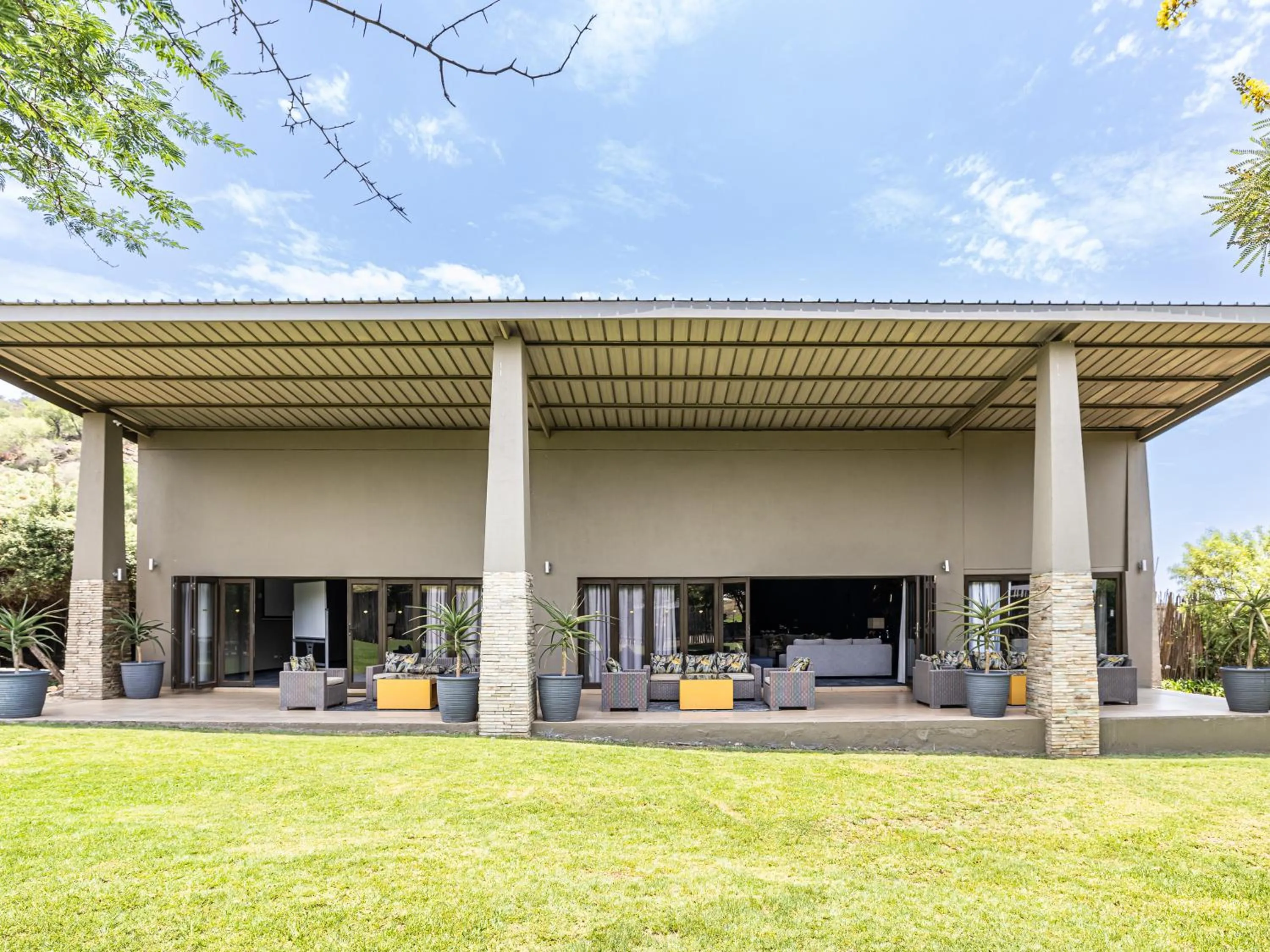 Property building in Shepherds Tree Game Reserve