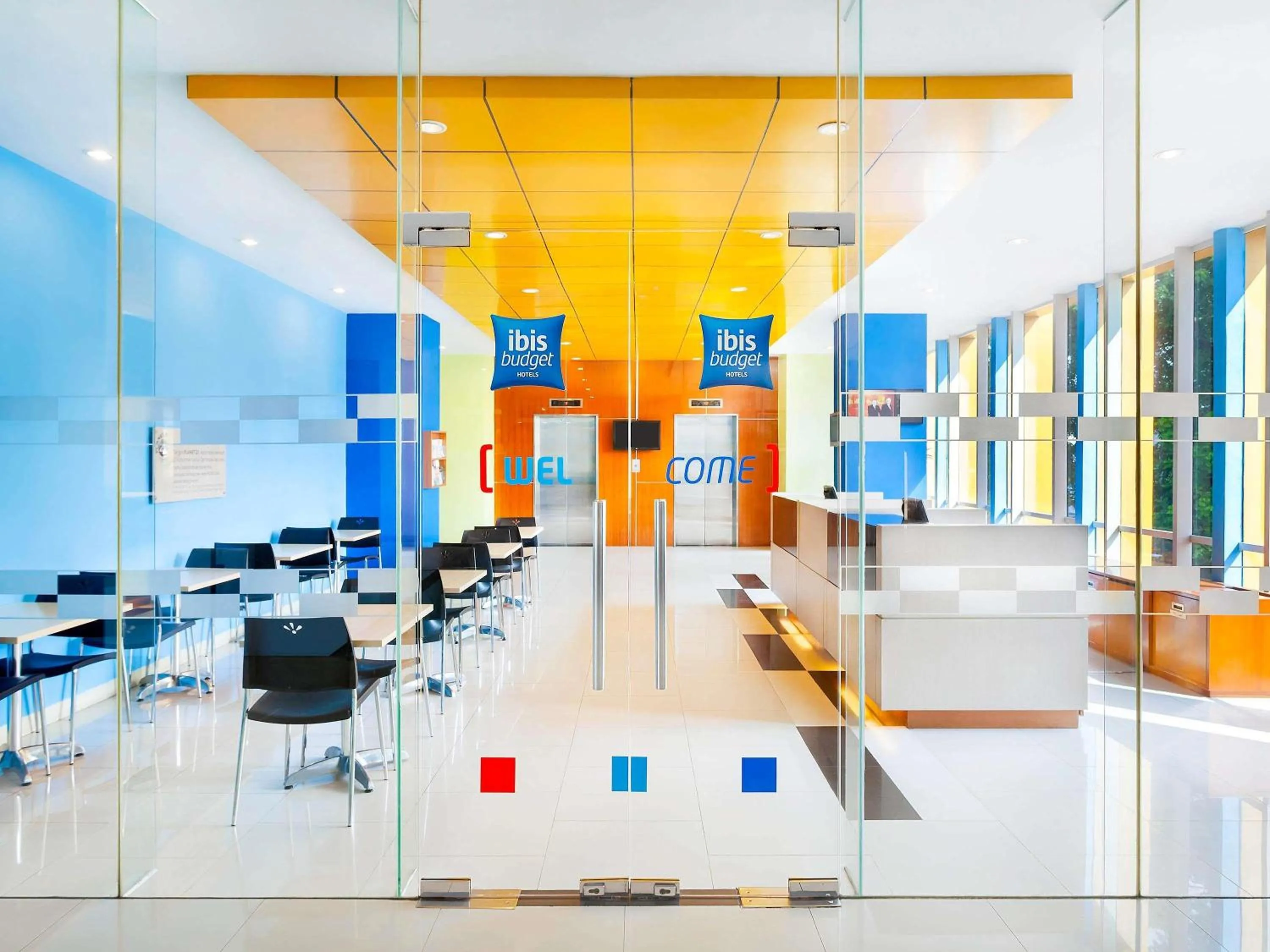 Meeting/conference room in Ibis Budget Jakarta Cikini