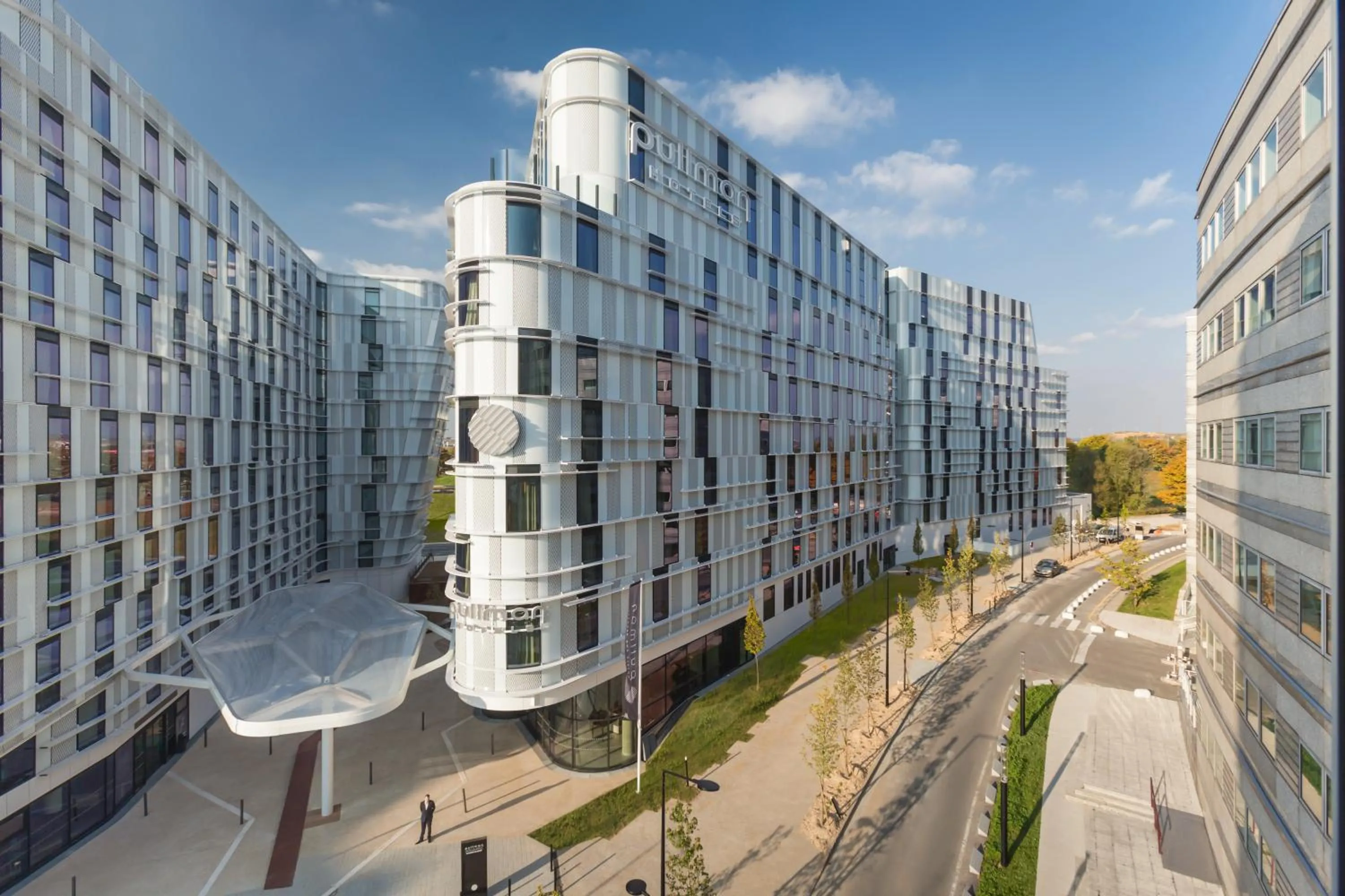 Property building in Pullman Paris Roissy Cdg Airport