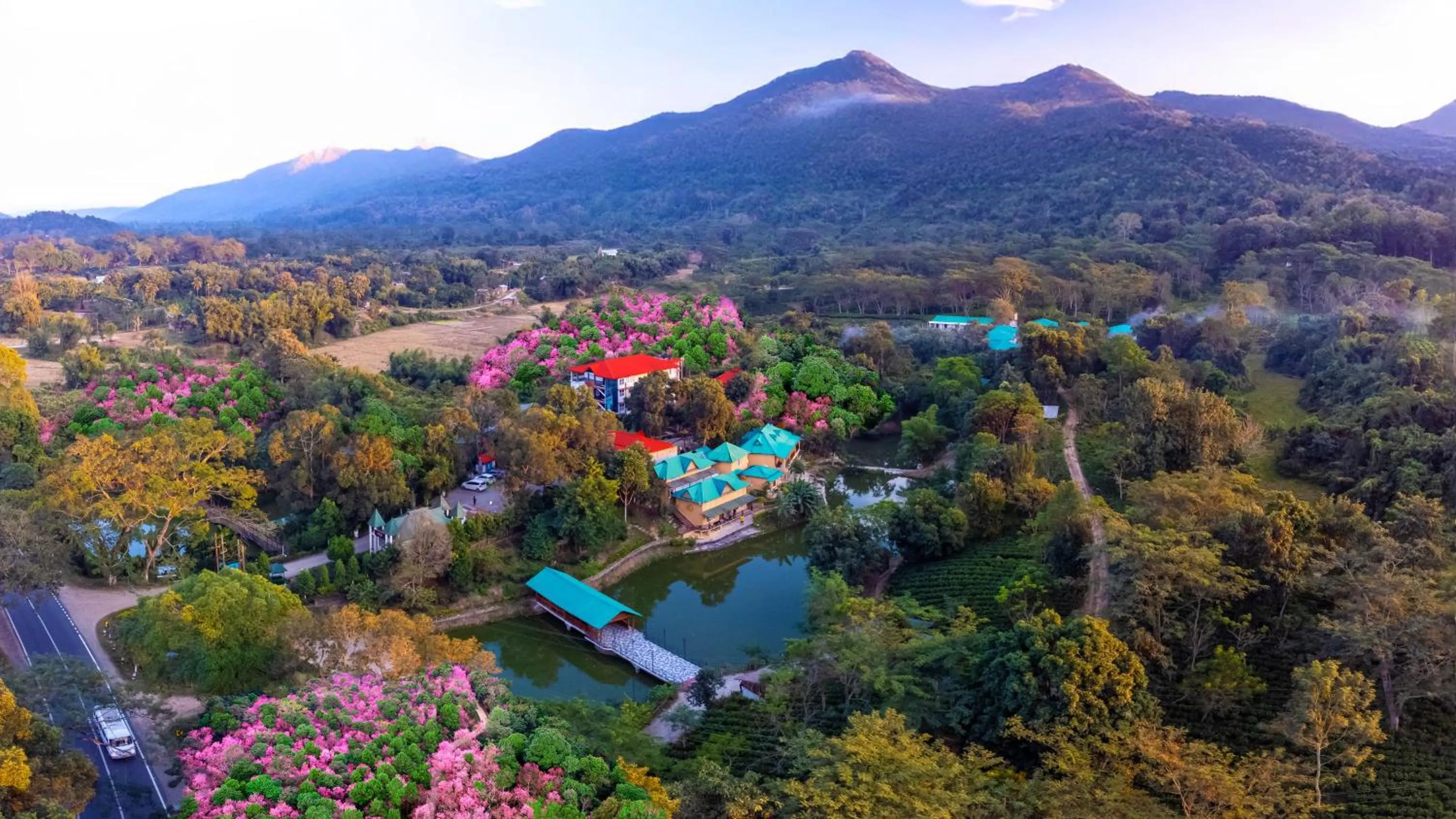 Summit Green Lake Tea Resort & Spa
