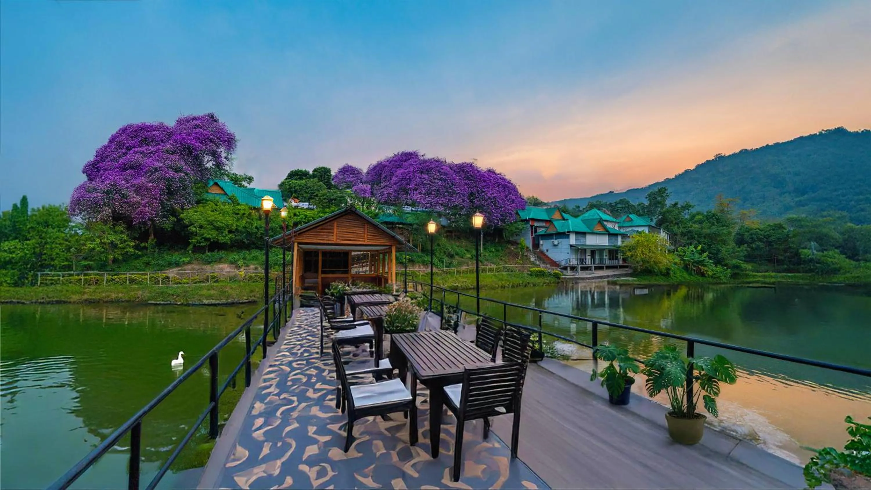 Seating area in Summit Green Lake Tea Resort & Spa