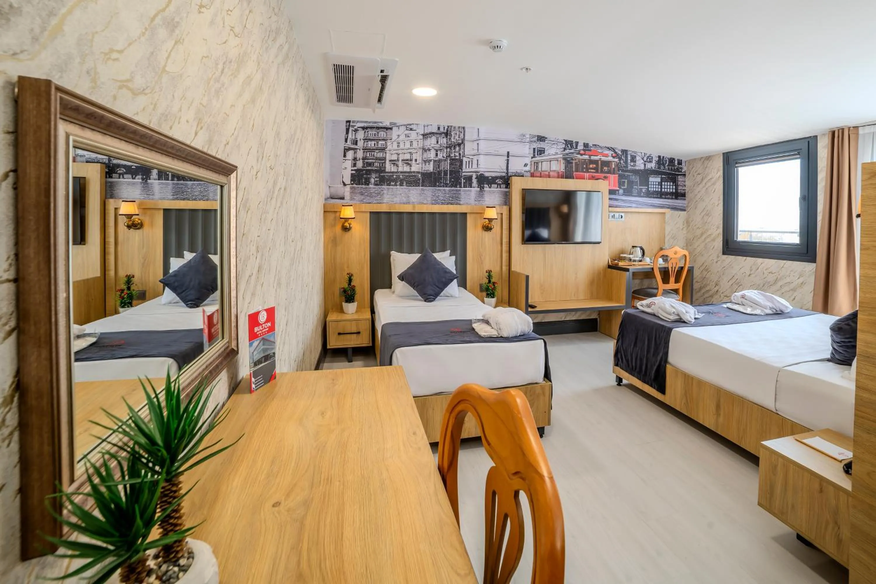 Photo of the whole room, Bed in Bulton Hotel Airport