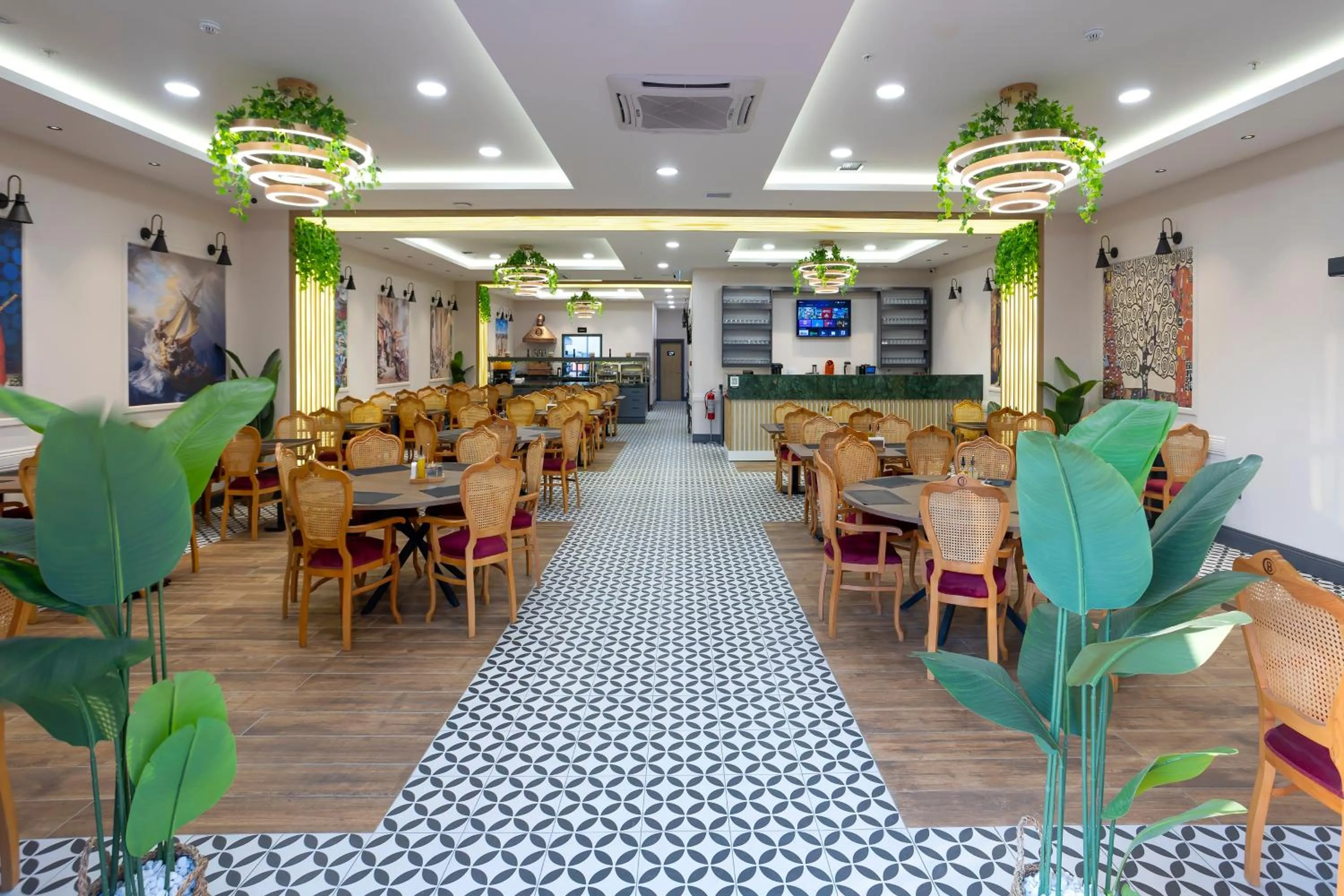 Restaurant/places to eat in Bulton Hotel Airport