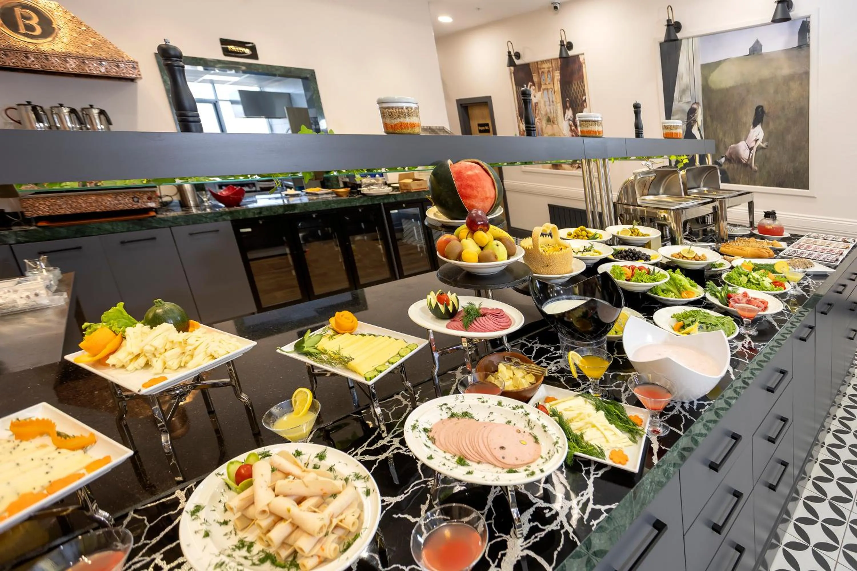 Buffet breakfast in Bulton Hotel Airport