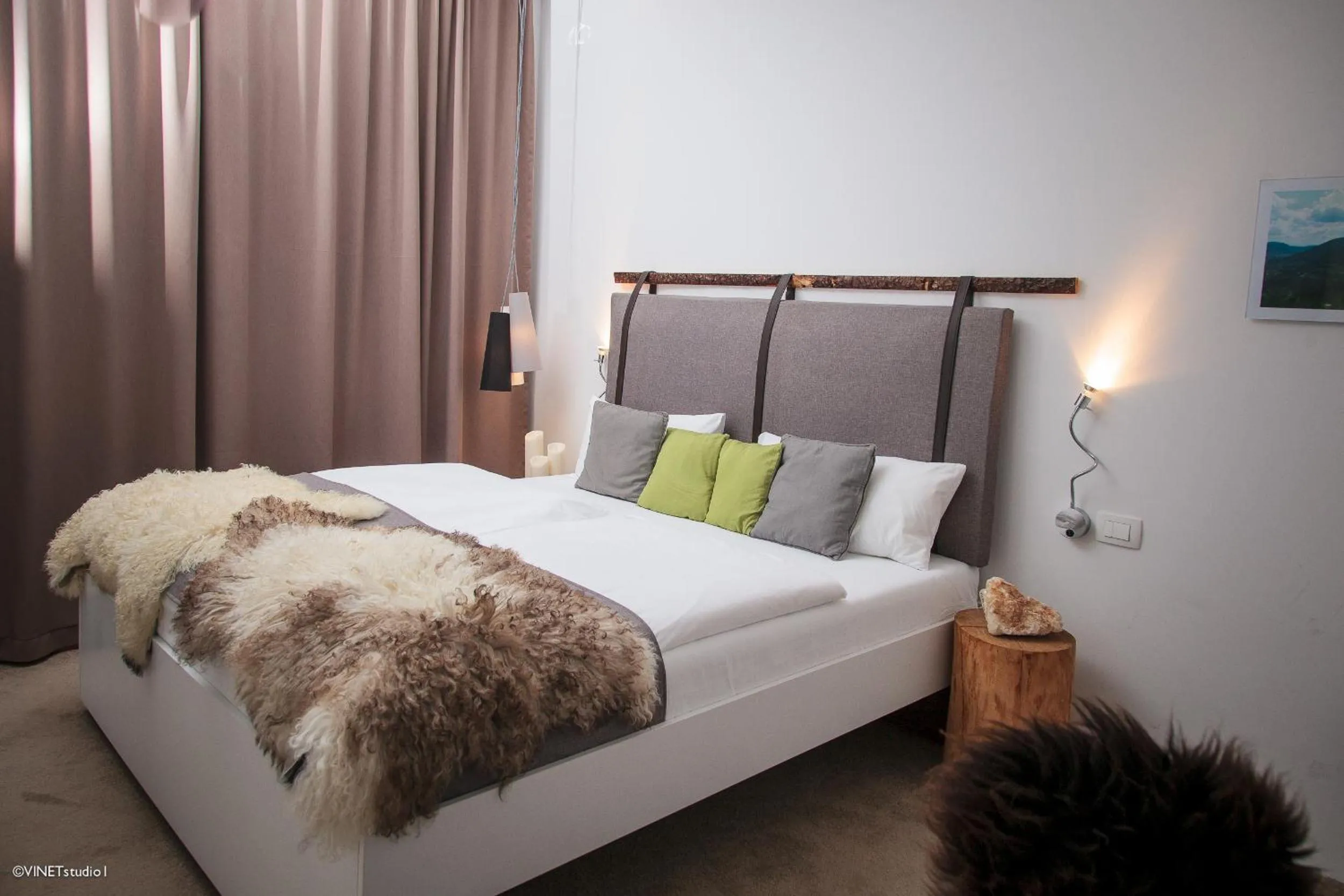 Bed in HOTEL Pyramid Lodge