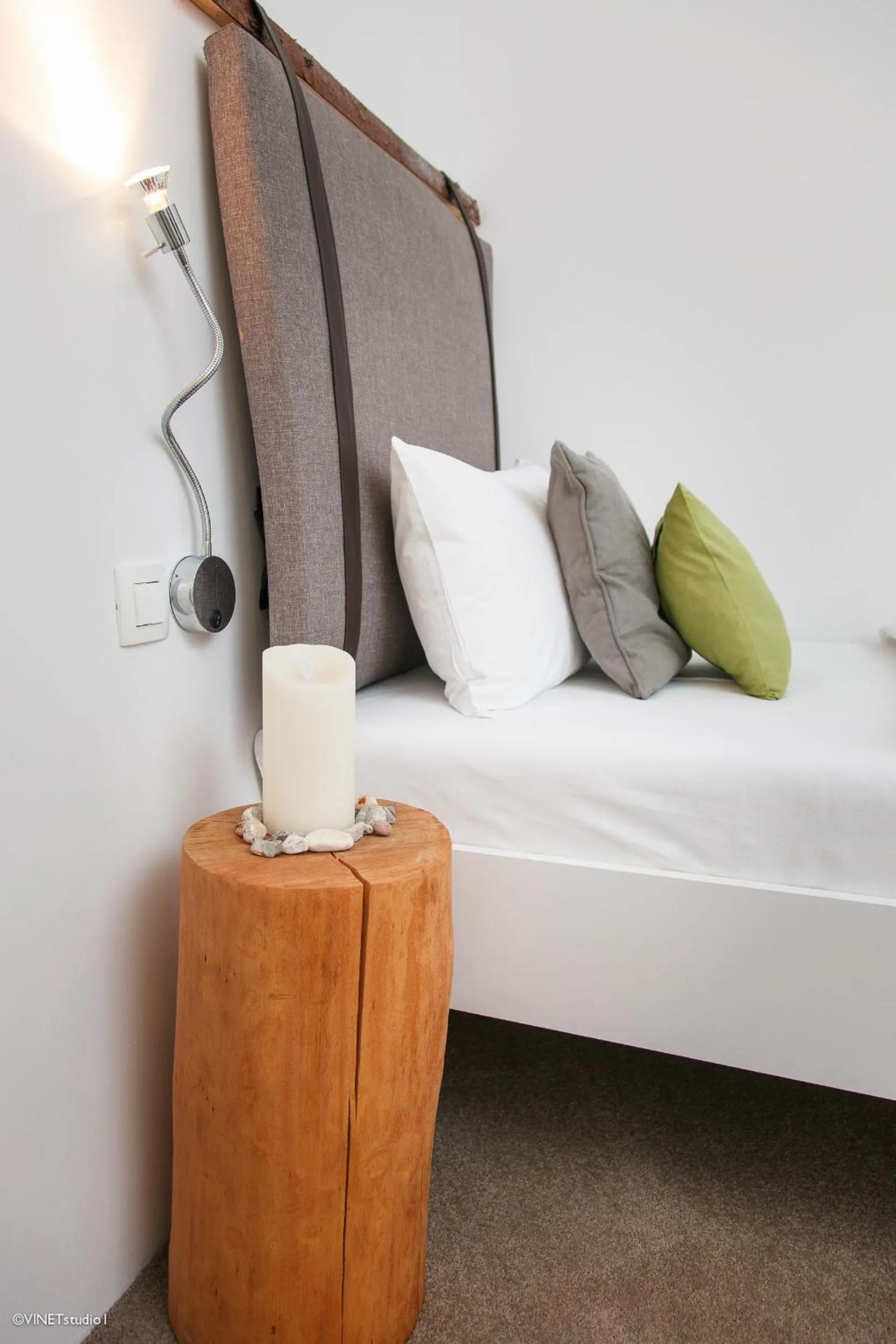 Decorative detail, Bed in HOTEL Pyramid Lodge