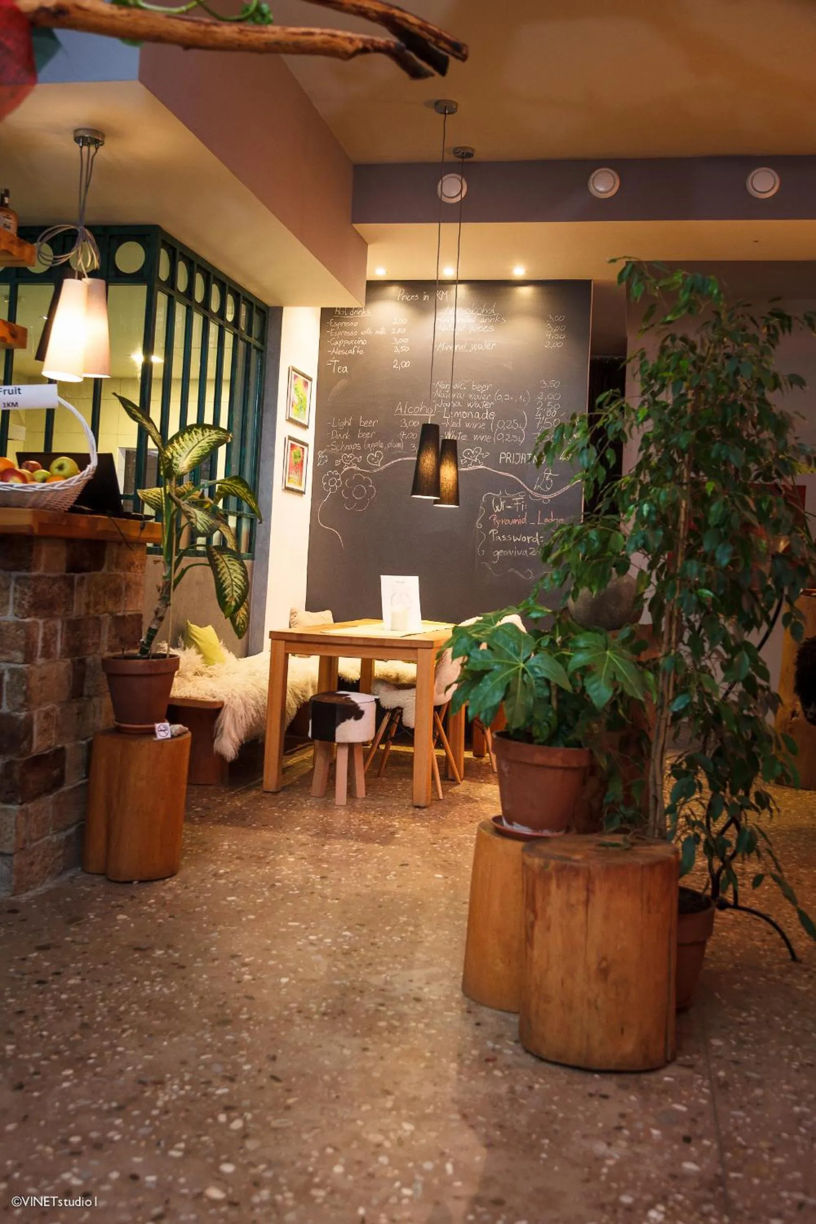 Restaurant/places to eat in HOTEL Pyramid Lodge