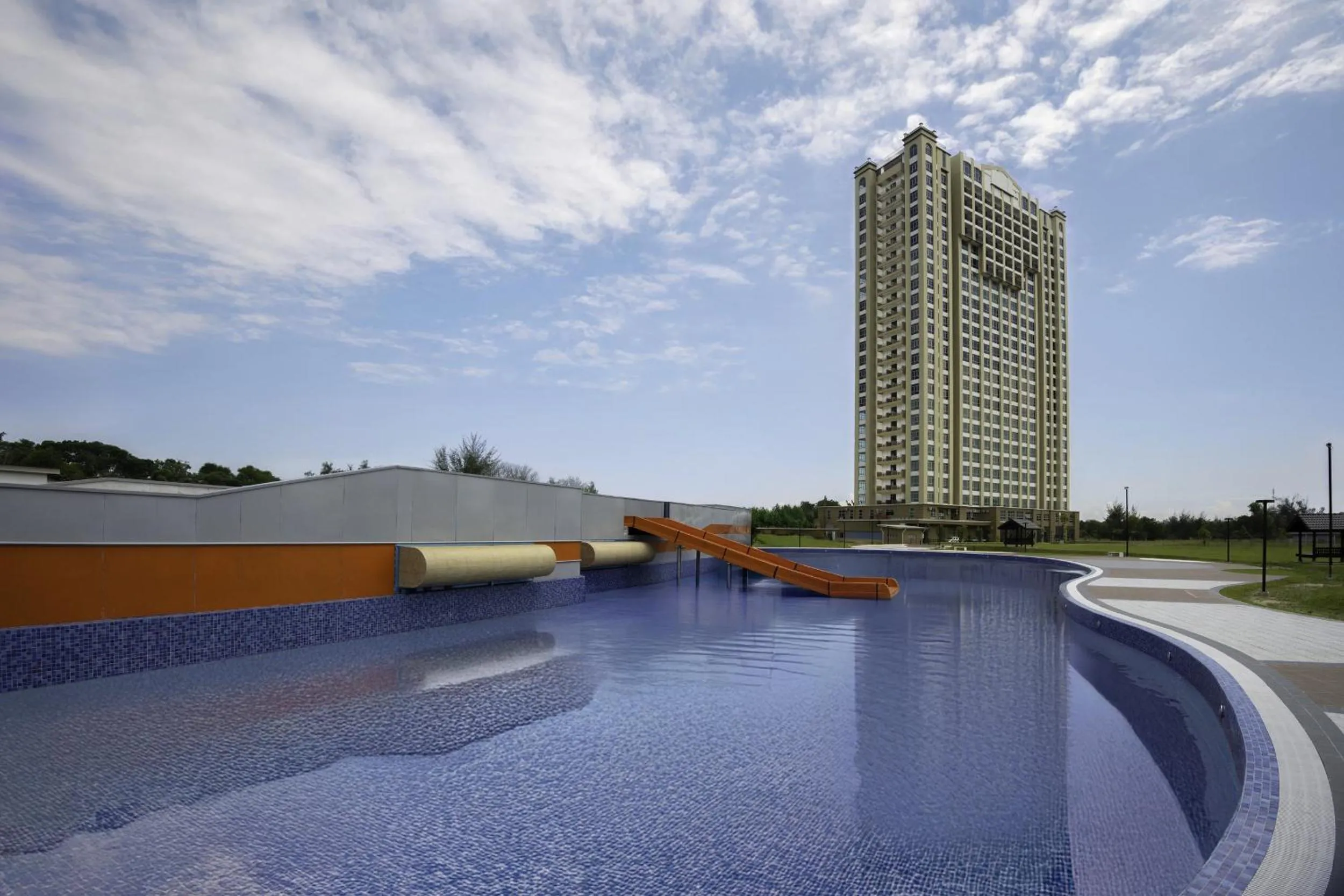 Swimming pool in Quest Hotel Midport Port Dickson