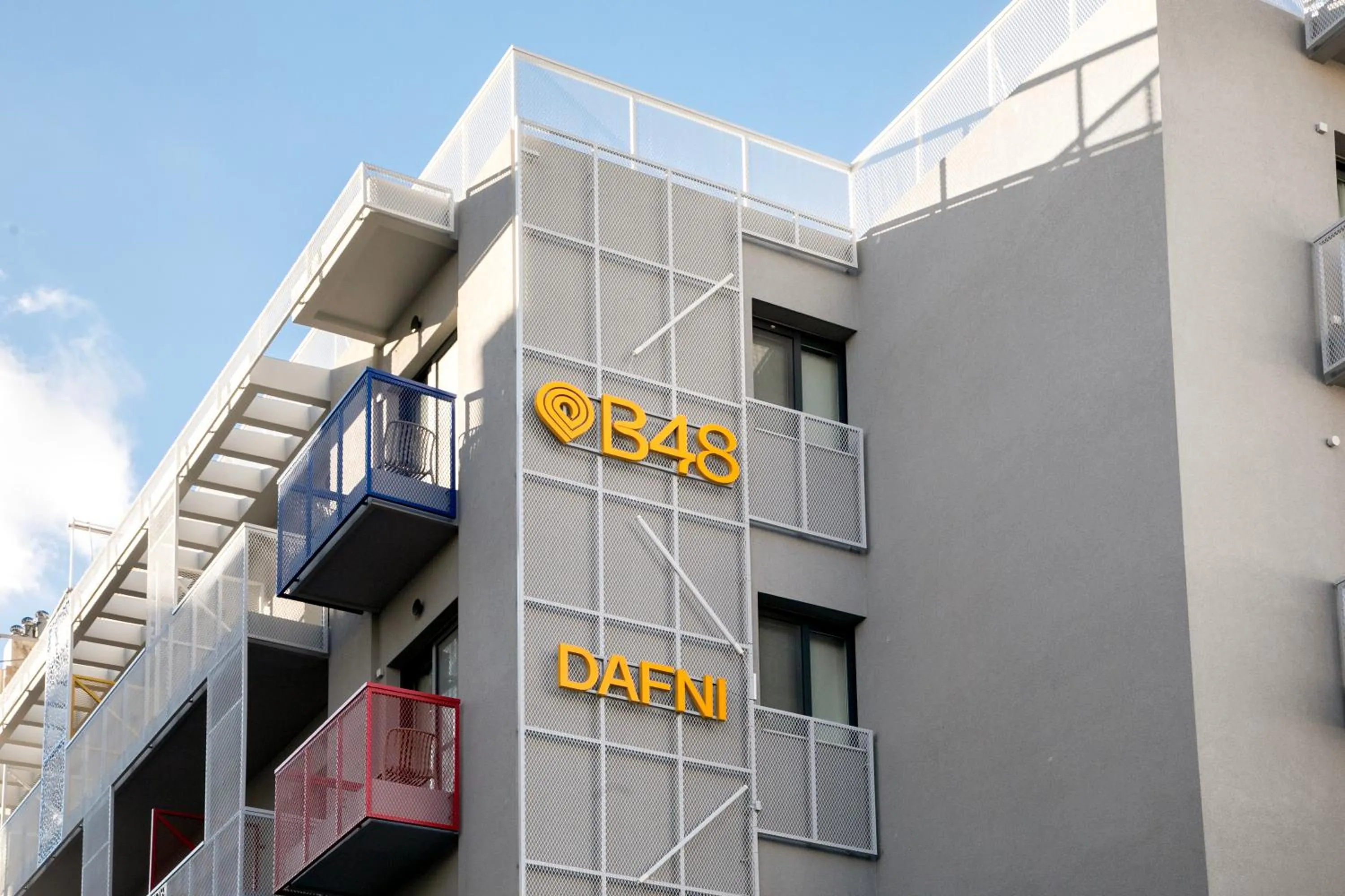 Facade/entrance in B48 Athens Dafni