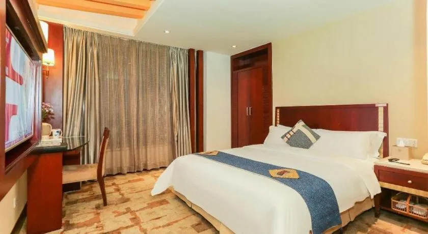 Bed in CP Peninsula Hotel