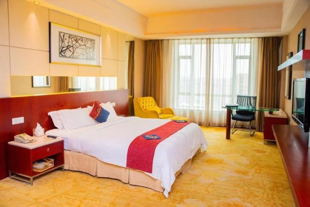 Bed in CP Peninsula Hotel