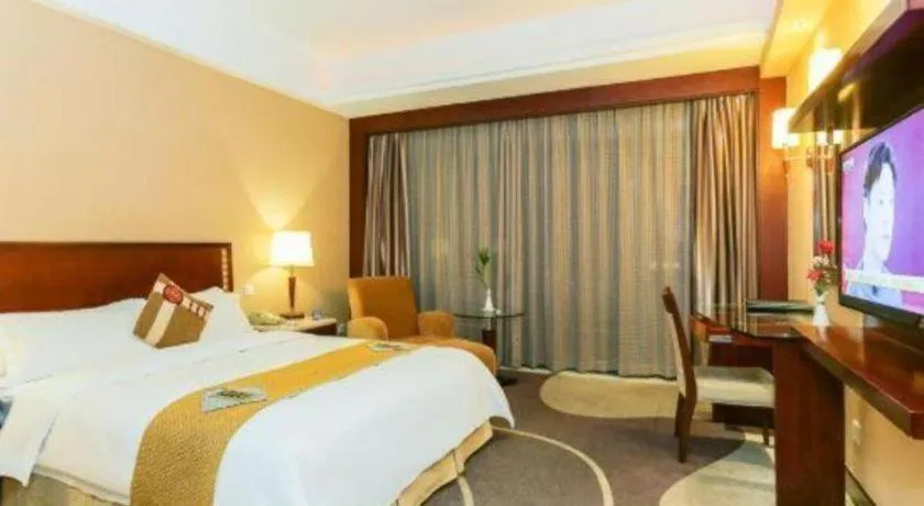 Bed in CP Peninsula Hotel