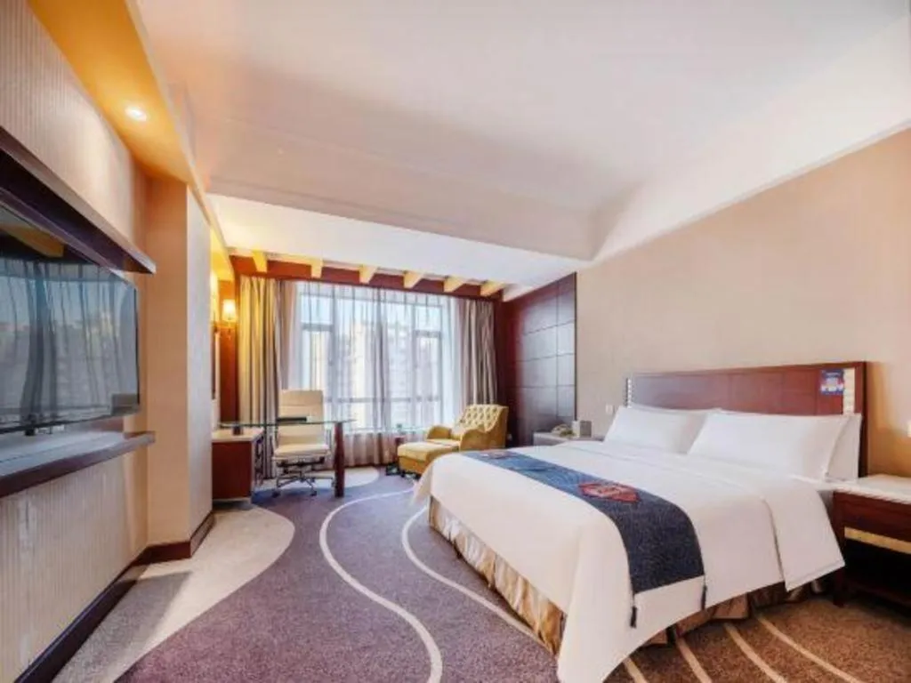 Bed in CP Peninsula Hotel