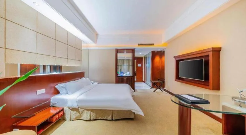 Bed in CP Peninsula Hotel