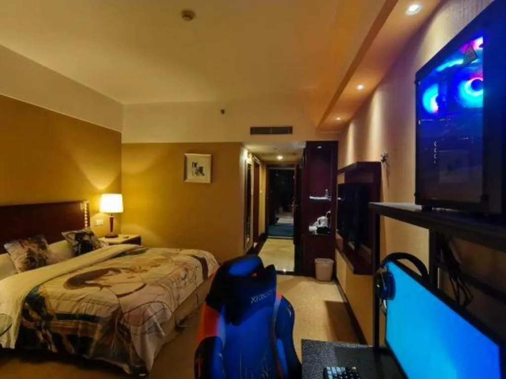 Bed in CP Peninsula Hotel