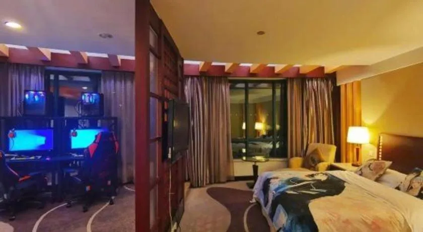 Bed in CP Peninsula Hotel