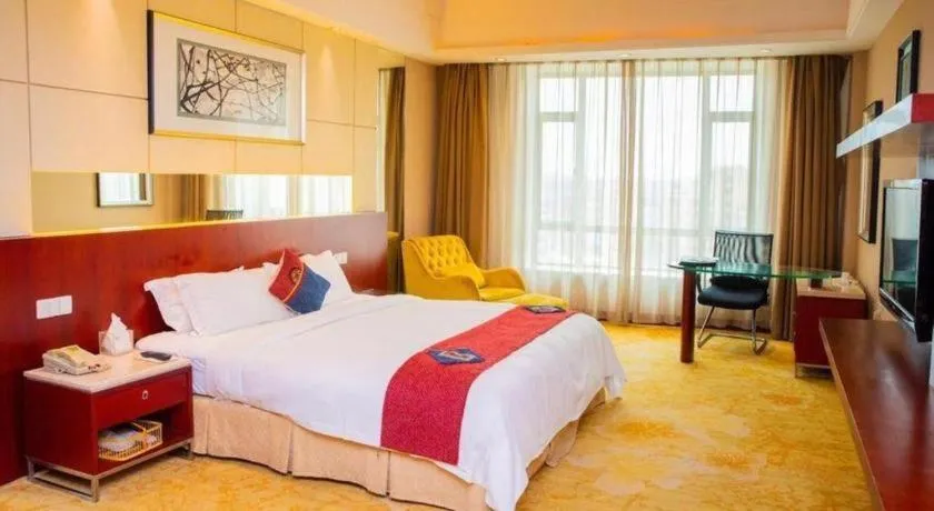 Bed in CP Peninsula Hotel