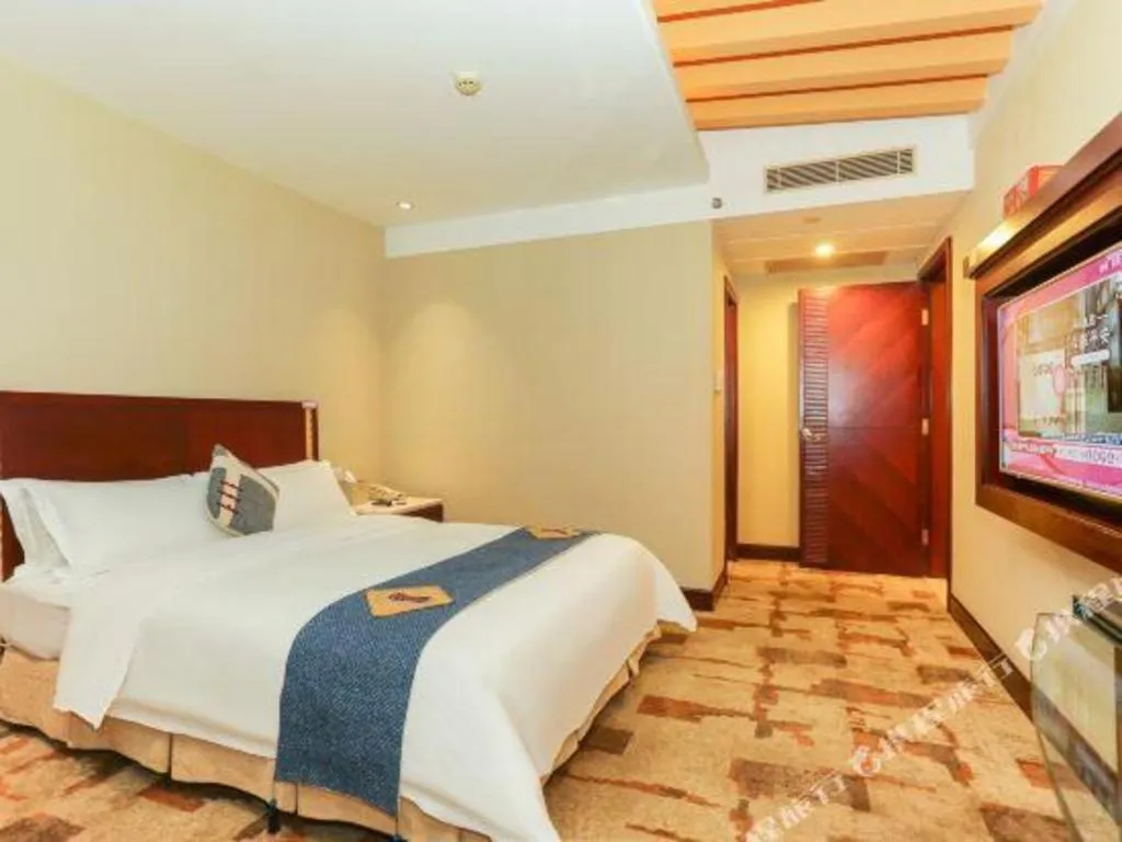 Bed in CP Peninsula Hotel