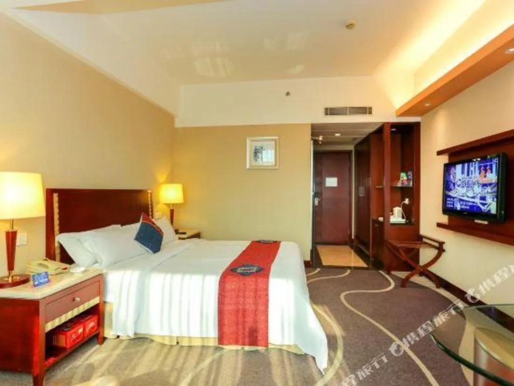 Bed in CP Peninsula Hotel