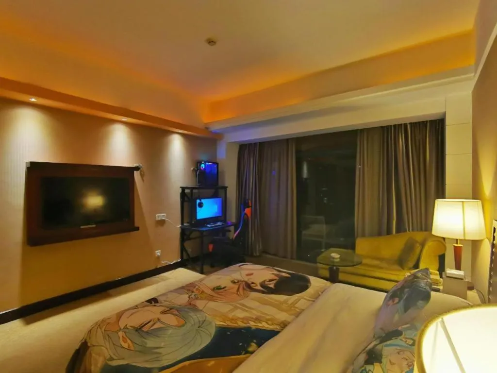 Bed in CP Peninsula Hotel