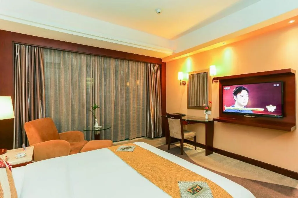 Bed in CP Peninsula Hotel