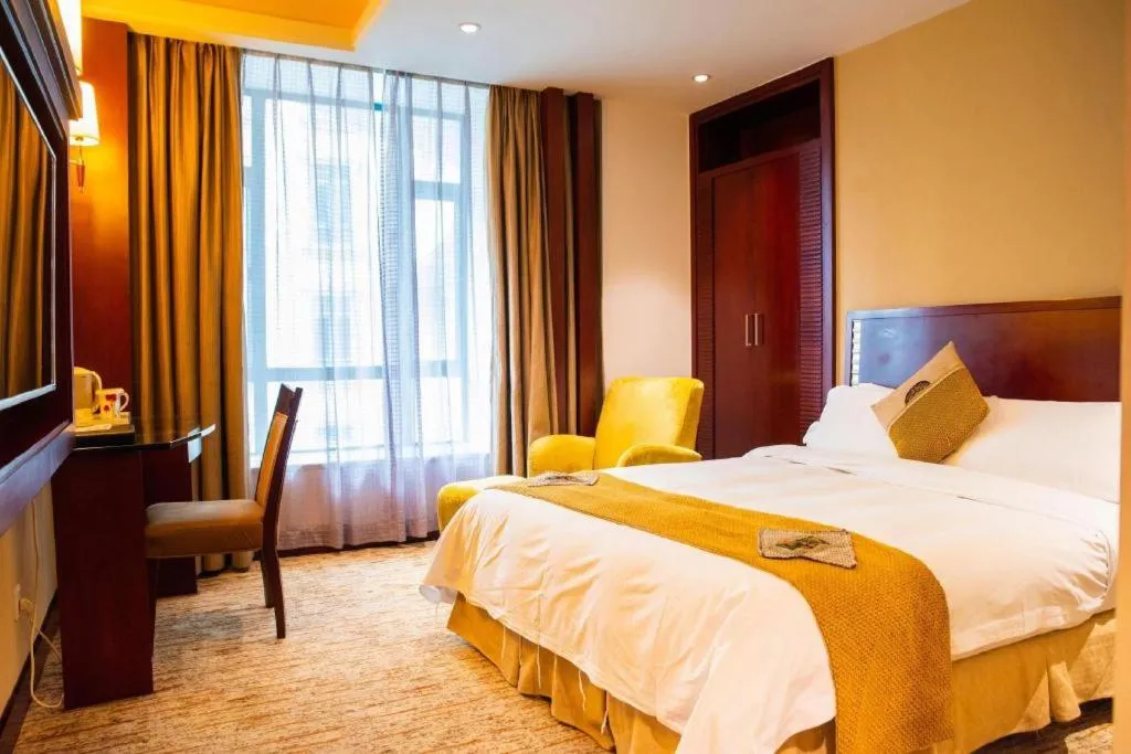 Bed in CP Peninsula Hotel