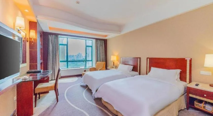 Bed in CP Peninsula Hotel