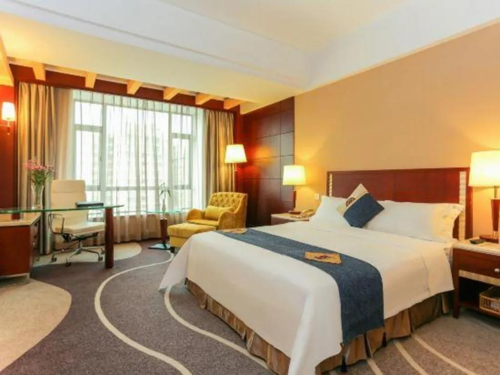 Bed in CP Peninsula Hotel