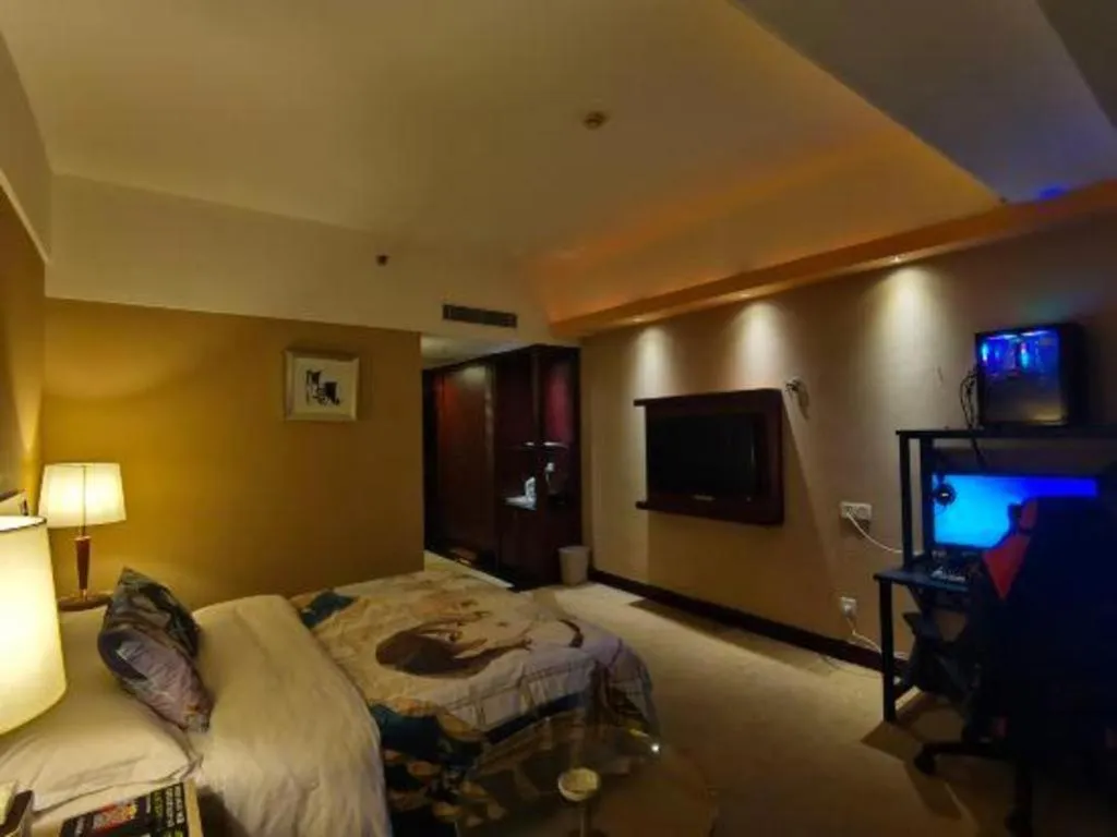 Bed in CP Peninsula Hotel