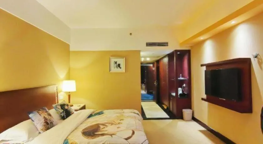 Bed in CP Peninsula Hotel