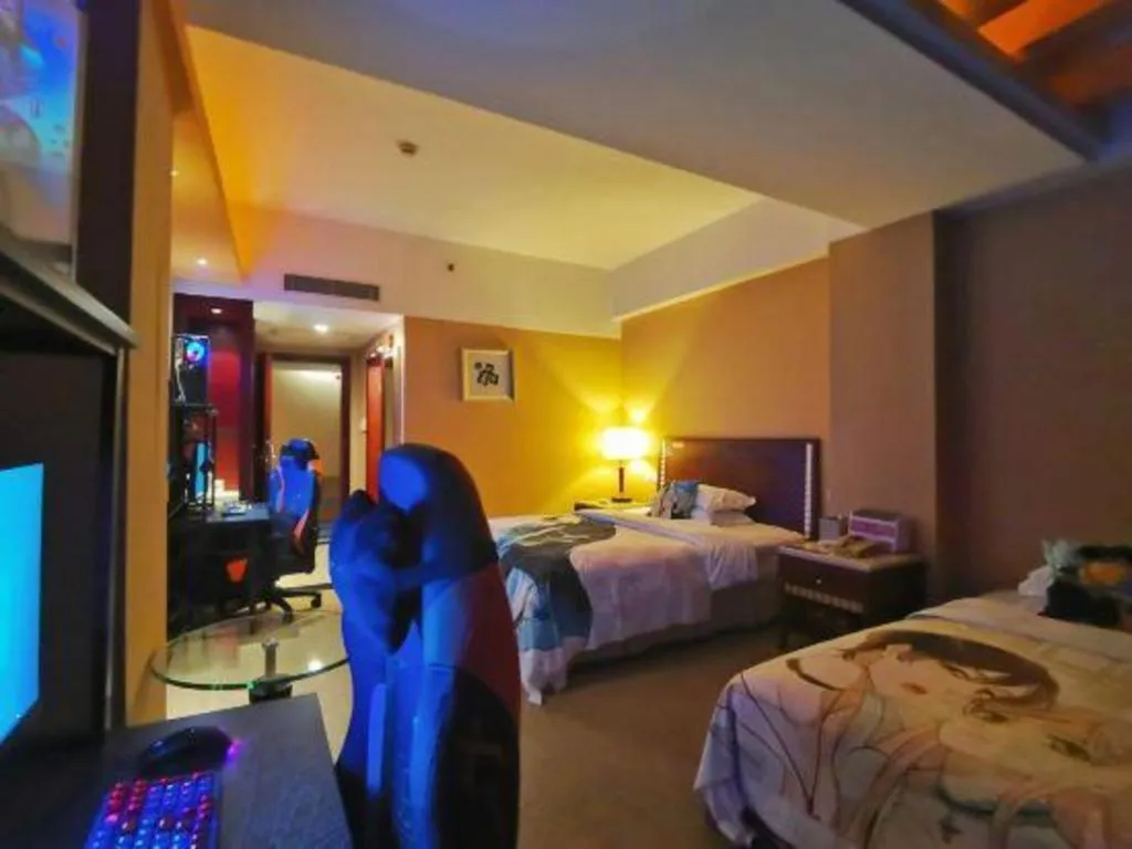 Bed in CP Peninsula Hotel