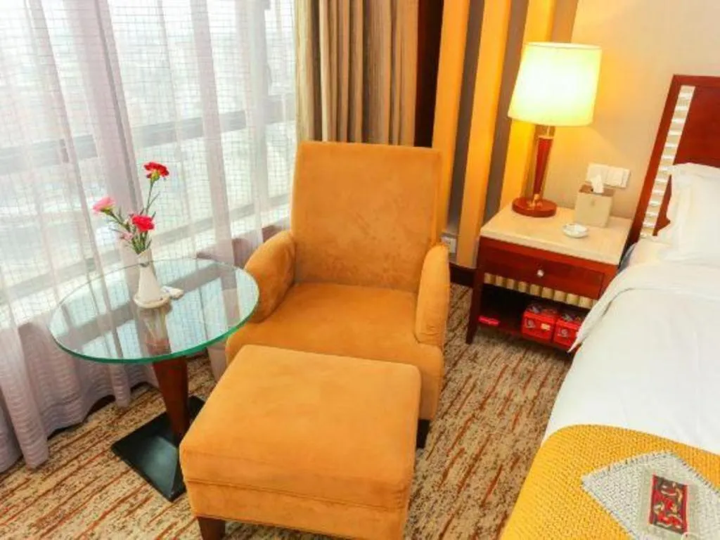 Bed in CP Peninsula Hotel