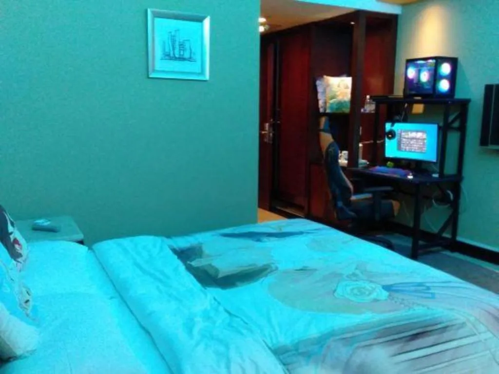 Bed in CP Peninsula Hotel