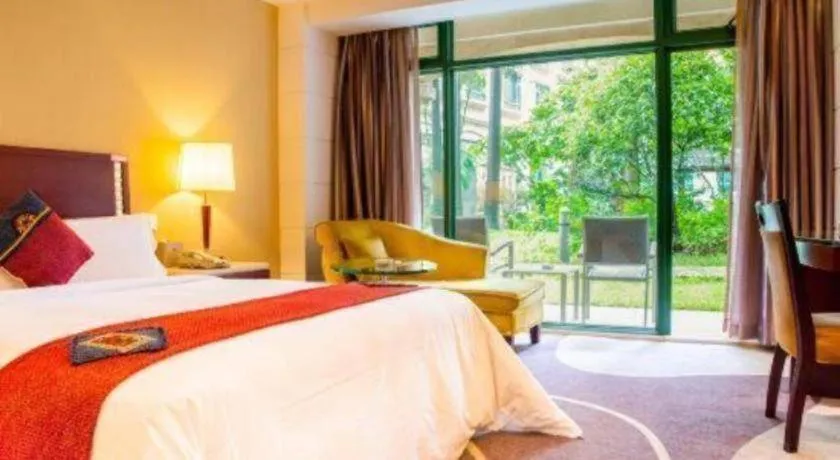 Bed in CP Peninsula Hotel