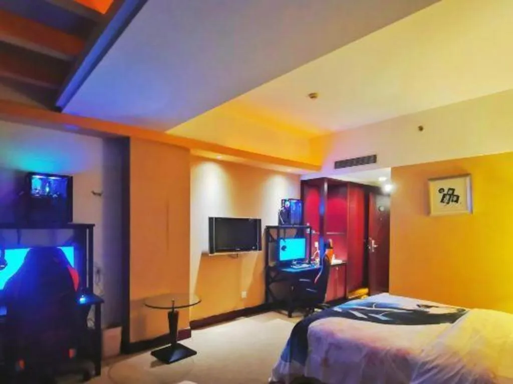 Bed in CP Peninsula Hotel