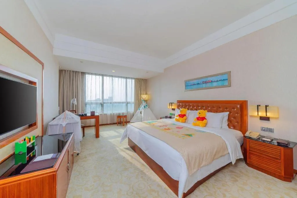 Bed in Yihao International Hotel