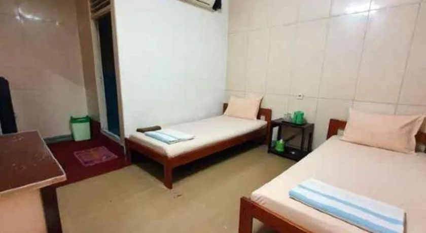 Bed in Hotel Sinar Khatulistiwa