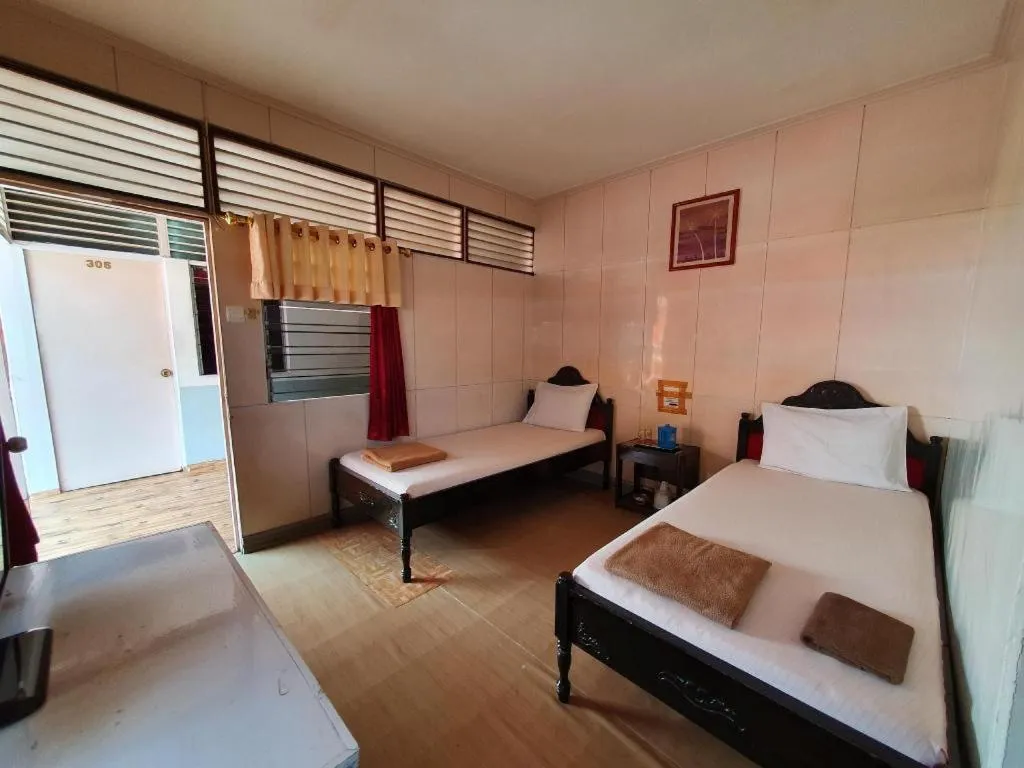 Bed in Hotel Sinar Khatulistiwa
