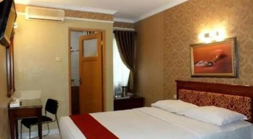 Bed in Hotel Permata Bandara