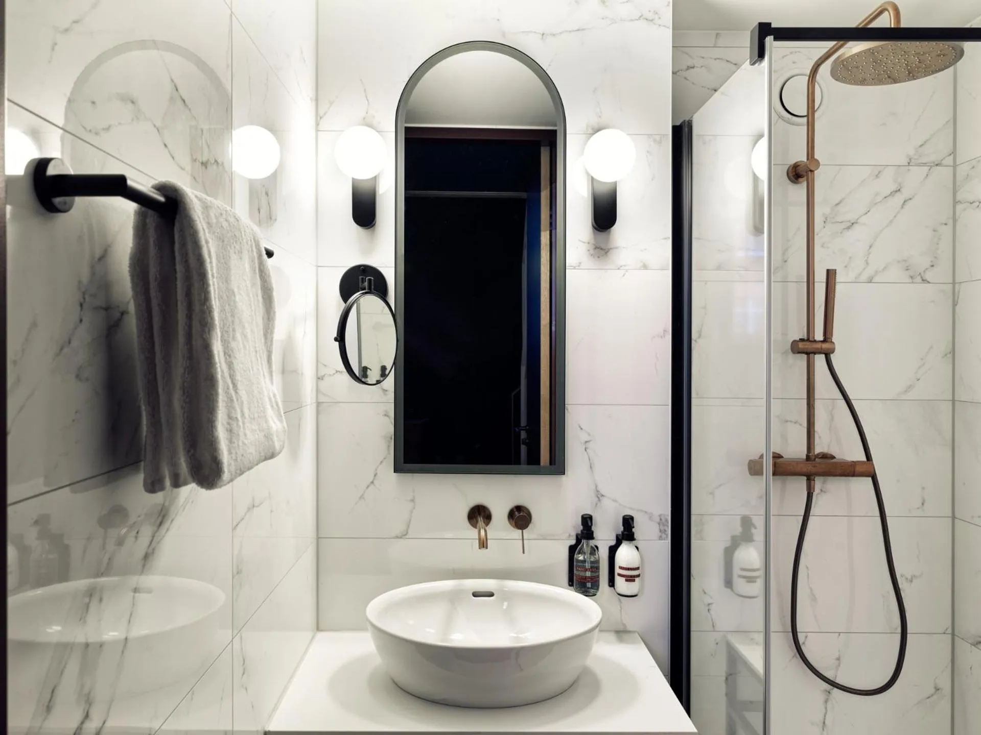 Bedroom in The Ald Hotel