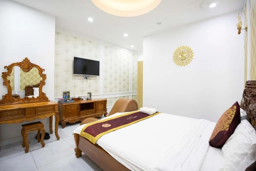 Bed in Hoang Mai Hotel