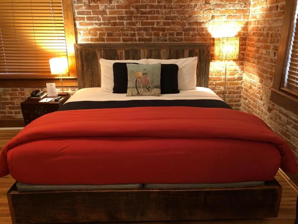 Bed in Hotel Frederick