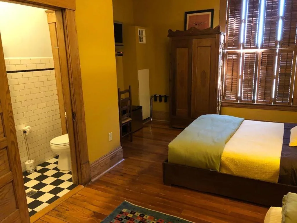 Bed in Hotel Frederick