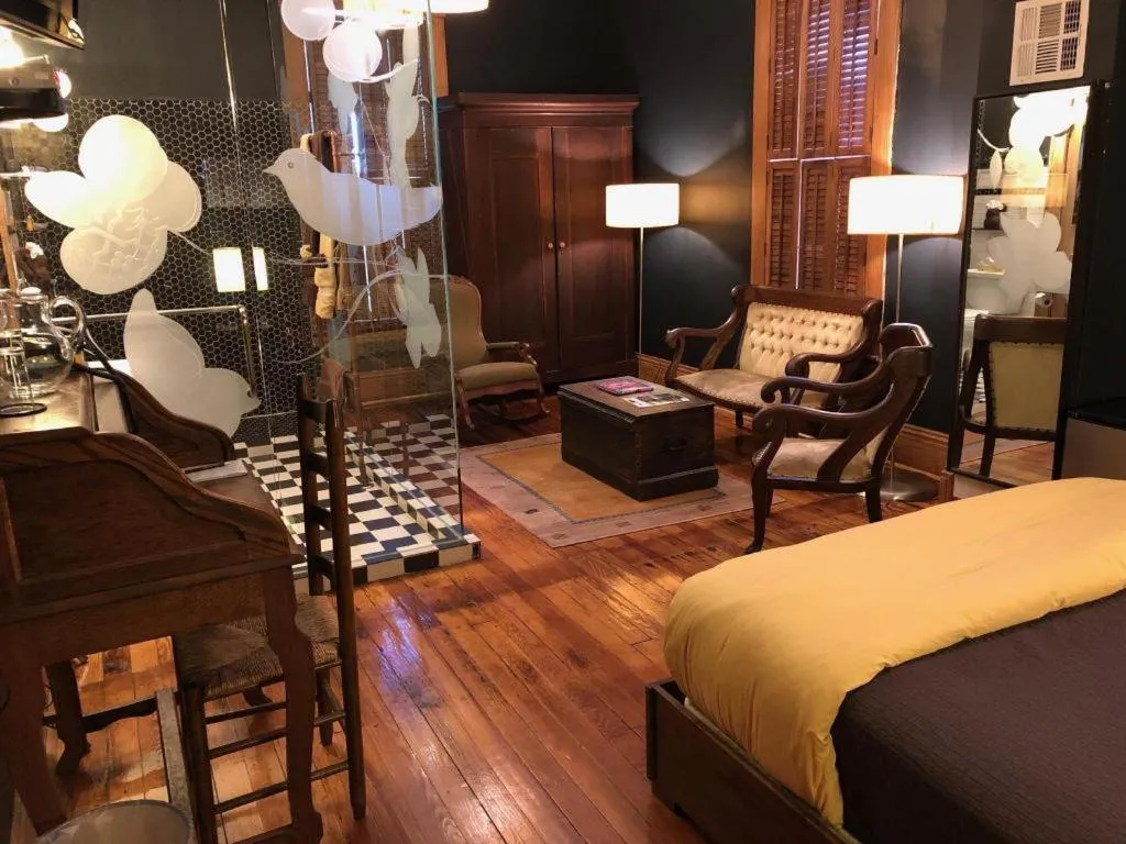 Bed in Hotel Frederick