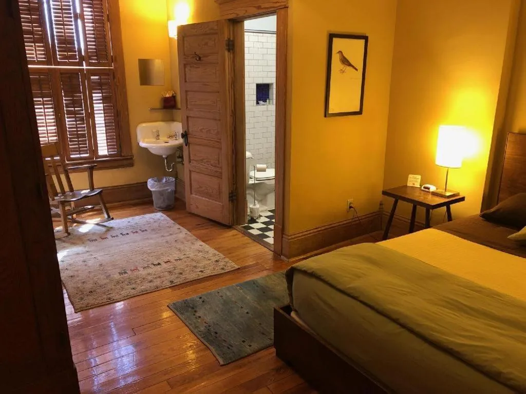 Bed in Hotel Frederick