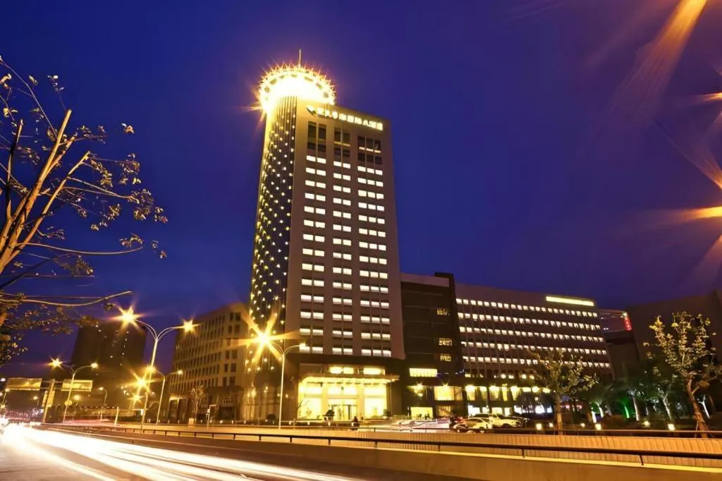 Chutian Guangdong International Hotel