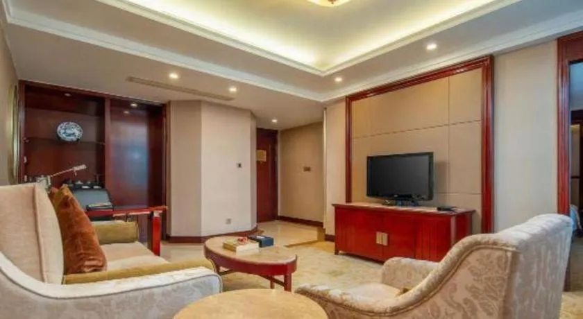 Chutian Guangdong International Hotel