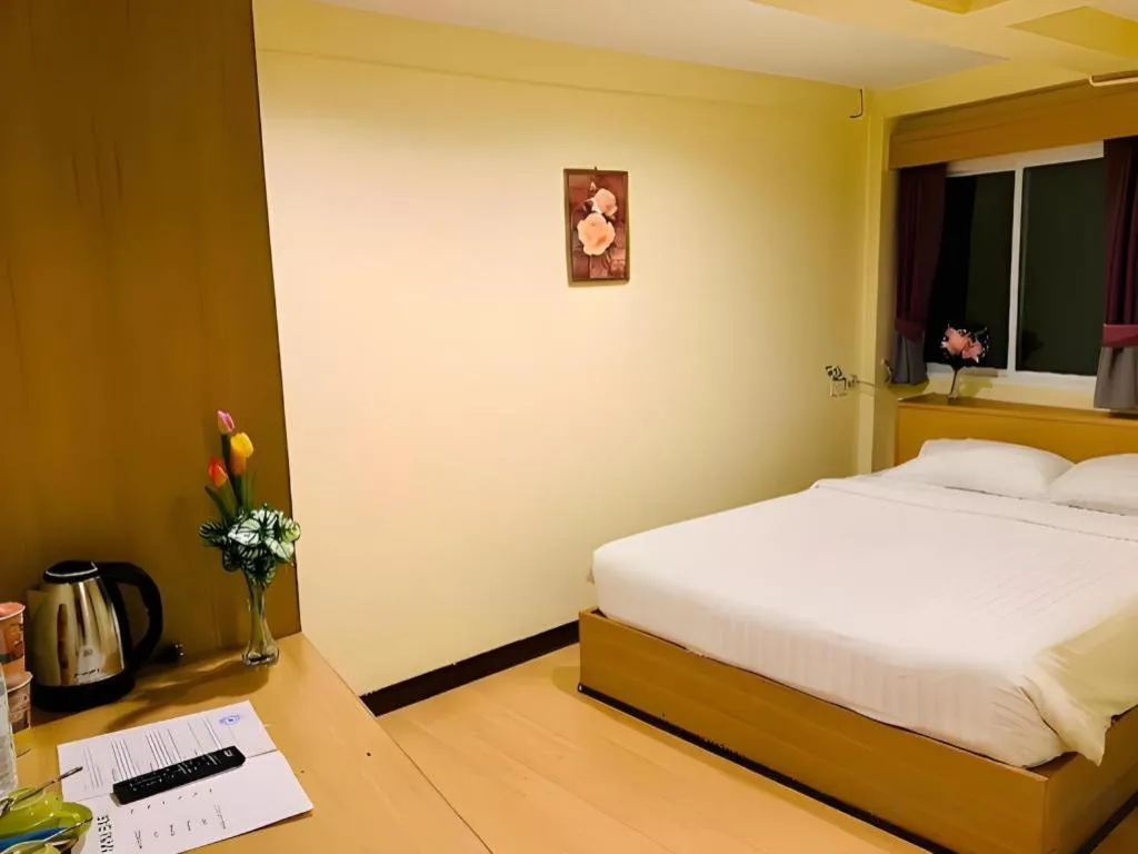 Bed in A7 Hotel Pattaya