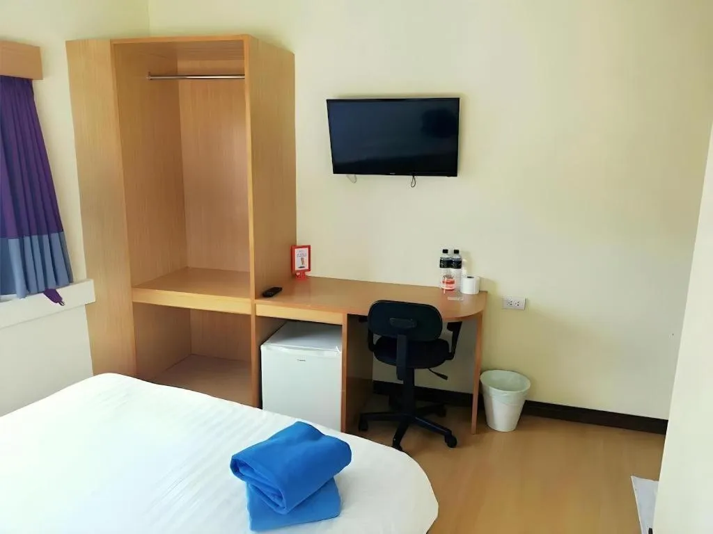 Bed in A7 Hotel Pattaya